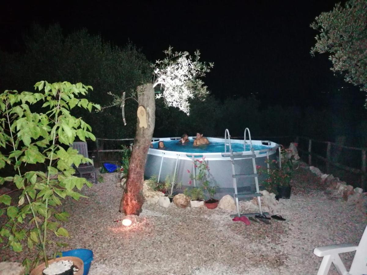 קמפניה B&B Rifugio Tra Gli Ulivi מראה חיצוני תמונה