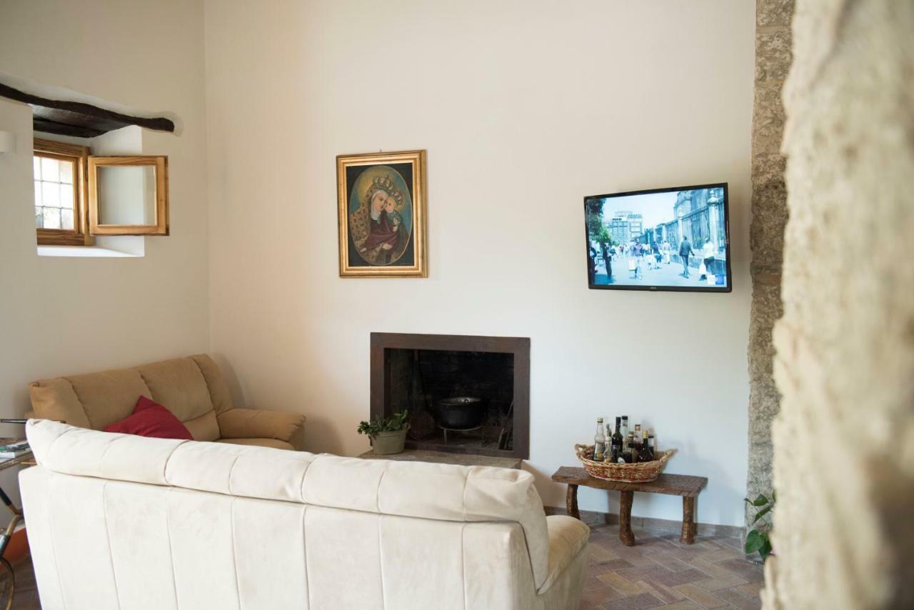 קמפניה B&B Rifugio Tra Gli Ulivi מראה חיצוני תמונה
