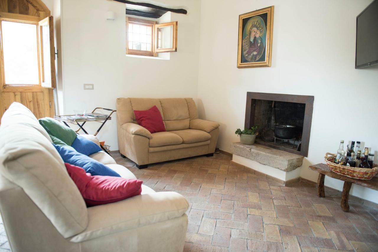 קמפניה B&B Rifugio Tra Gli Ulivi מראה חיצוני תמונה