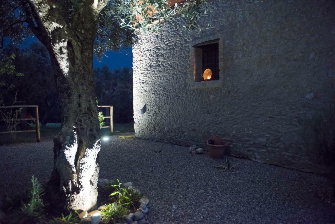 קמפניה B&B Rifugio Tra Gli Ulivi מראה חיצוני תמונה