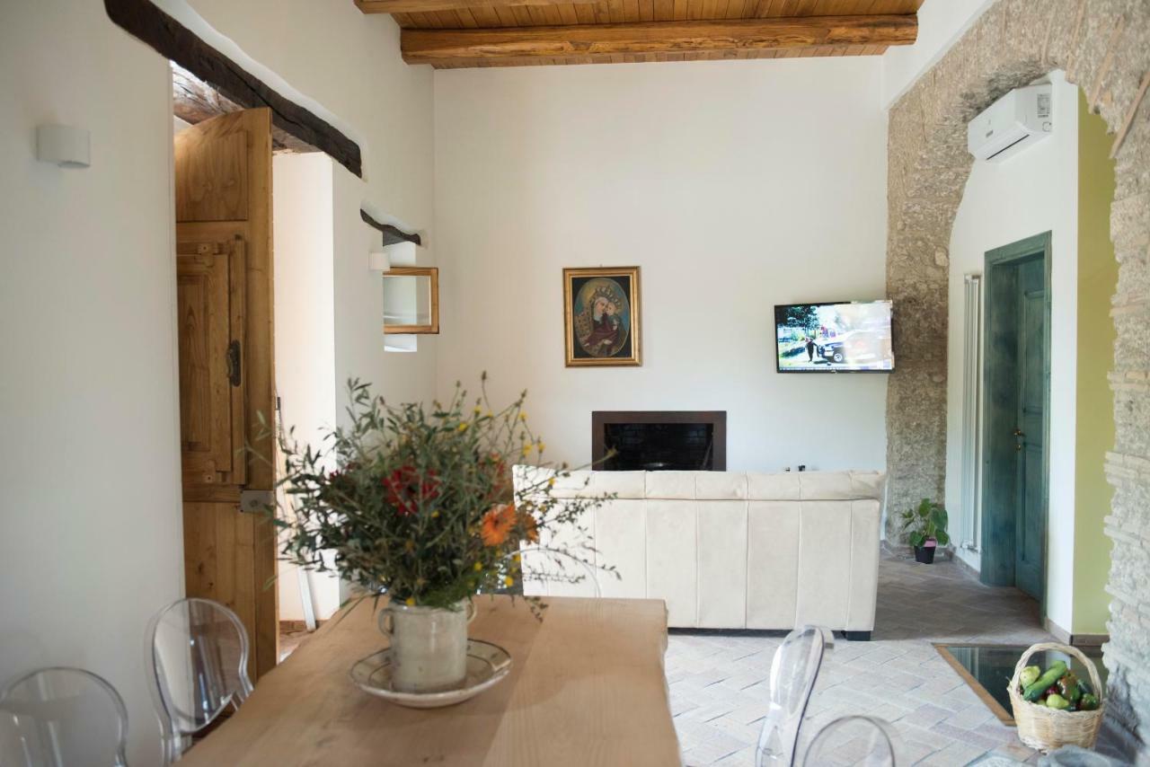 קמפניה B&B Rifugio Tra Gli Ulivi מראה חיצוני תמונה