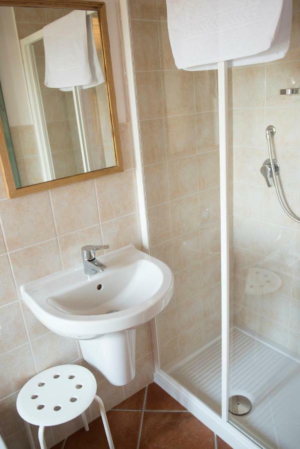 קמפניה B&B Rifugio Tra Gli Ulivi מראה חיצוני תמונה