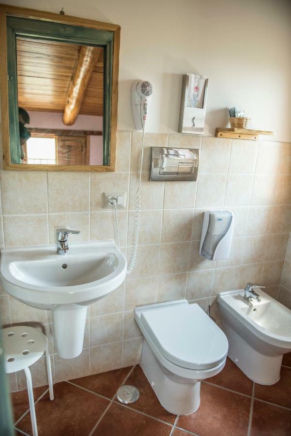 קמפניה B&B Rifugio Tra Gli Ulivi מראה חיצוני תמונה