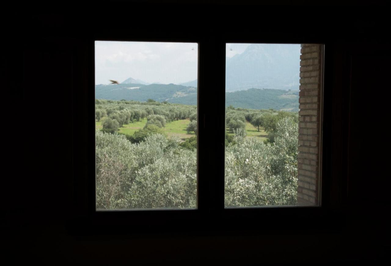 קמפניה B&B Rifugio Tra Gli Ulivi מראה חיצוני תמונה